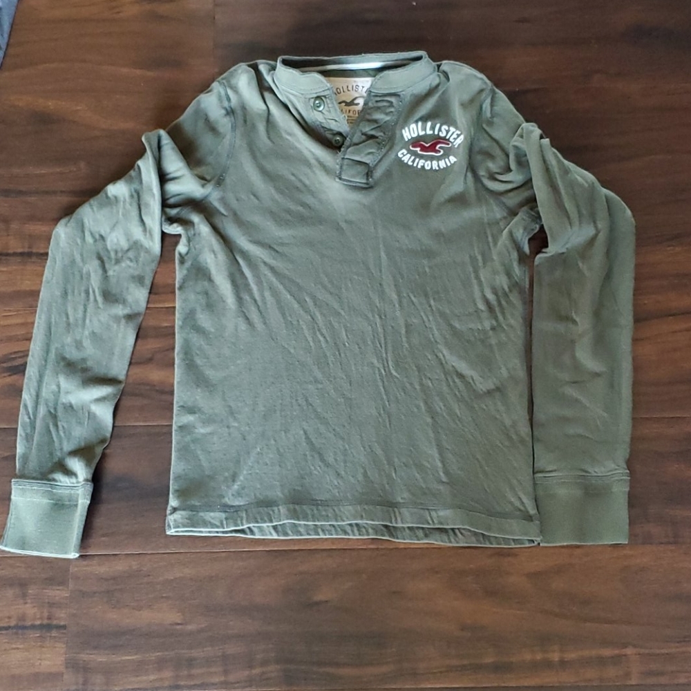 Hollister long sleeve shirt